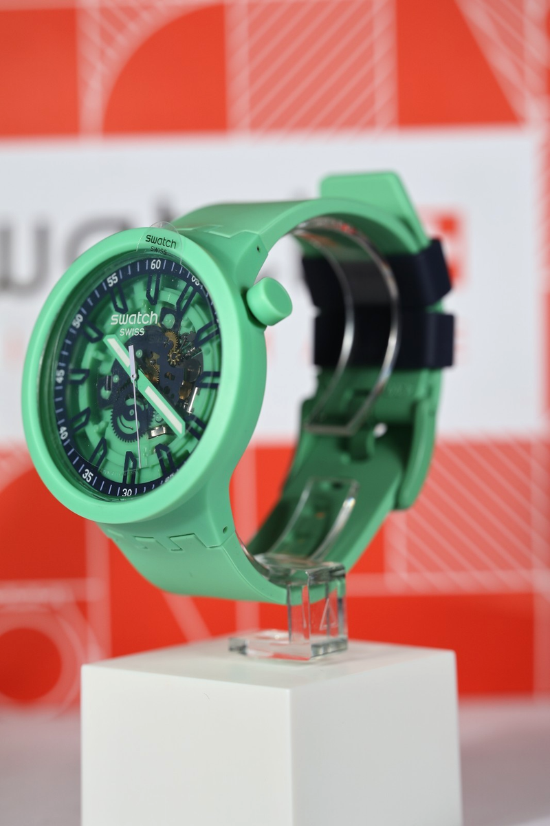 Limited Swatch BIG BOLD SWISS MADE FRESH SQUEEZE 47MM SB01G101