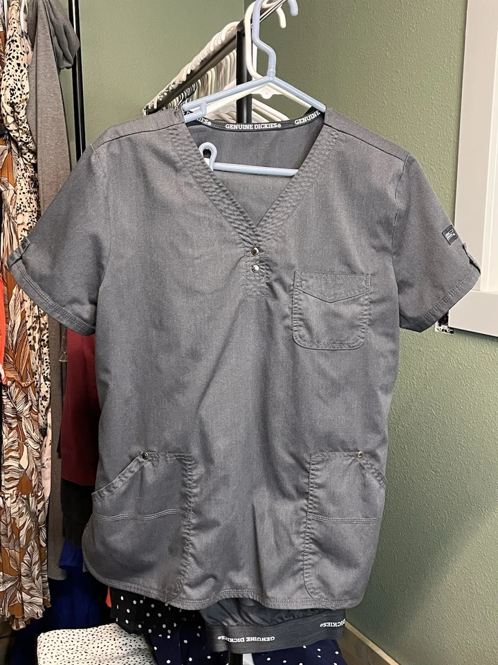 Dickies Essentials Scrub sets (2) 1-Royal Blue & 1-Charcoal Grey Size L unisex - Image 3 of 4