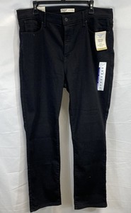 Levi Strauss Signature Gold Women's High Rise Straight Black Jeans NWT 18M