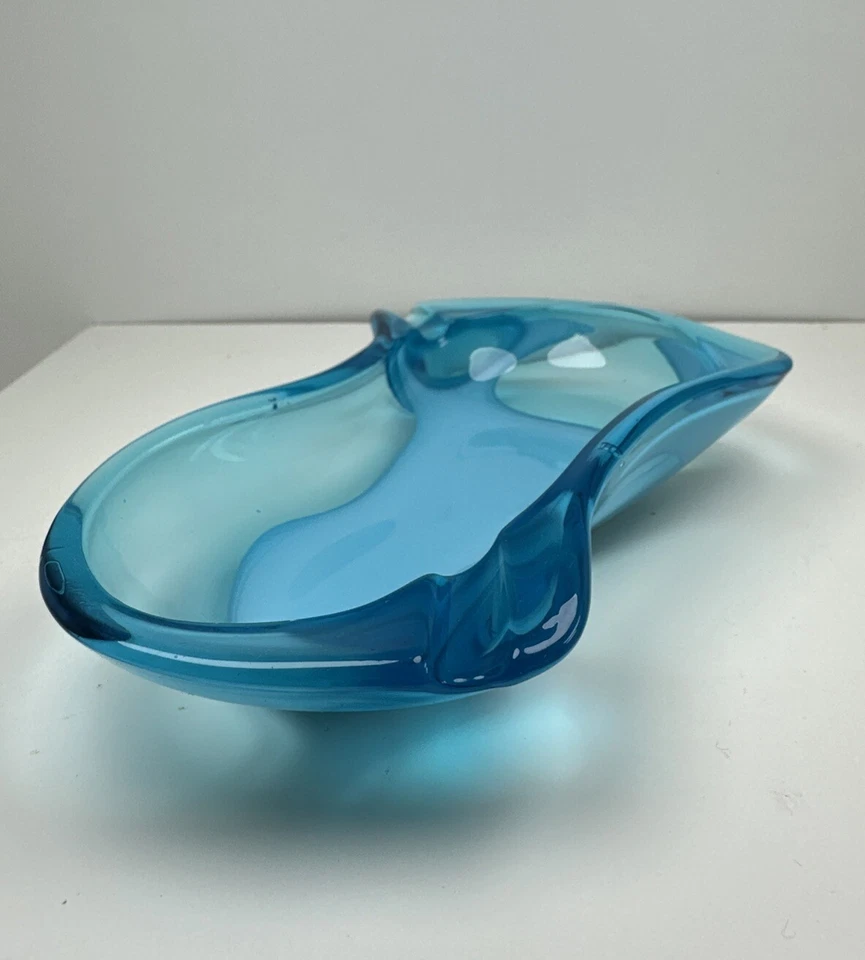 Sasaki Japanese Blue Cased Glass Small Bowl Ashtray Vintage - Image 3 of 4