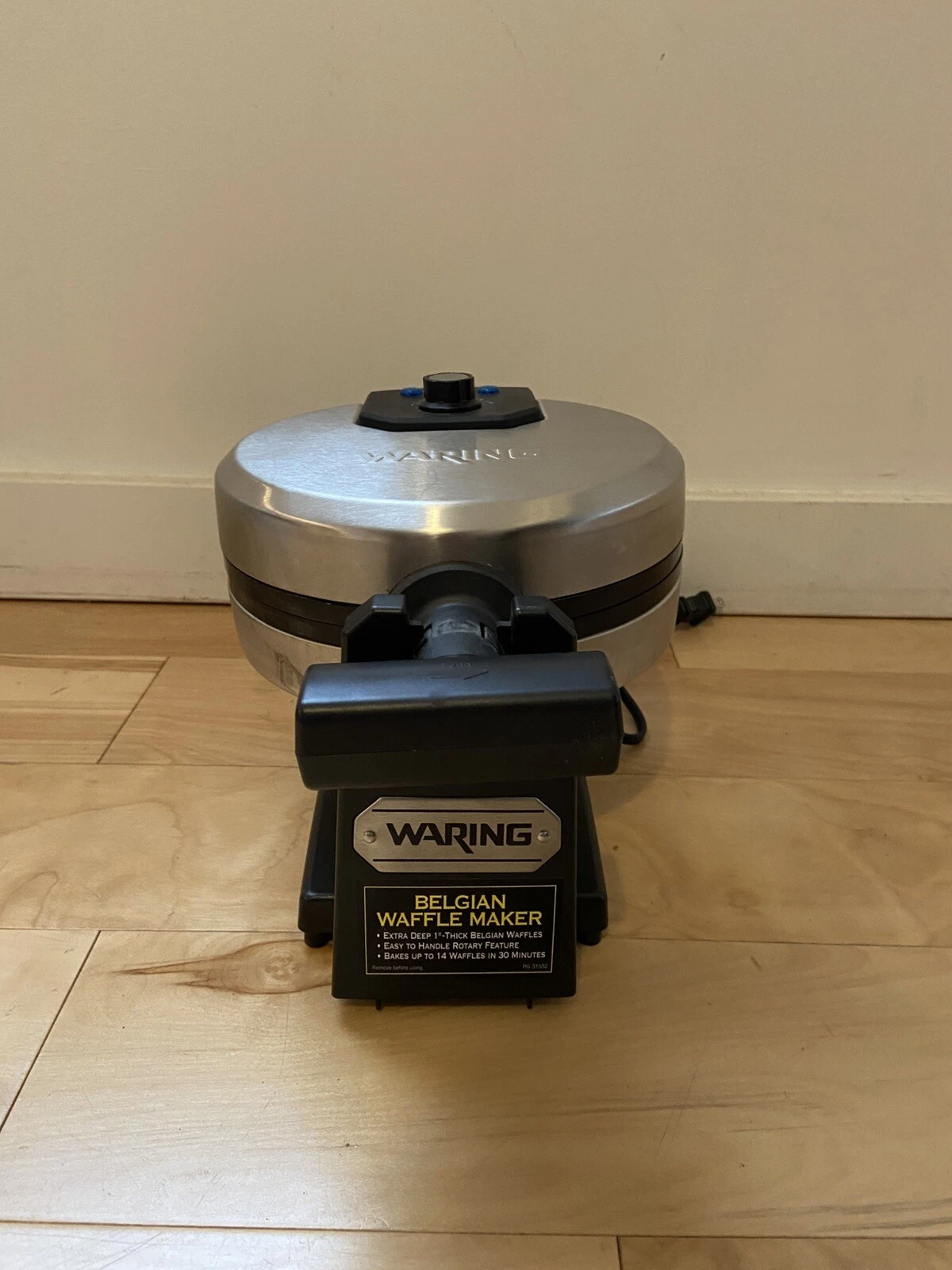 Waring Pro Professional Belgian Waffle Maker WMK200