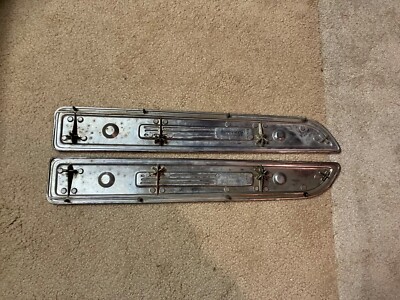 パーツ BARRACUDA 1968 68 Plymouth Barracuda Hood Inserts OEM Cuda Pair