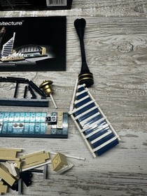 LEGO Architecture Sydney (21032) - COMPLETE with Box & Manual