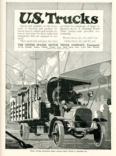 1917 Original United States Motor Trucks Ad. Working On The Wharf. Cincinnati OH