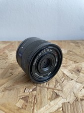 Sony Zeiss Sonnar T* FE 35mm F2.8 ZA (SEL35F28Z) Prime Lens for Sony E-mount