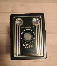 Brownie Target SIX-20 Camera Kodak Eastman Company 1946-1952 Art Deco UNTESTED 