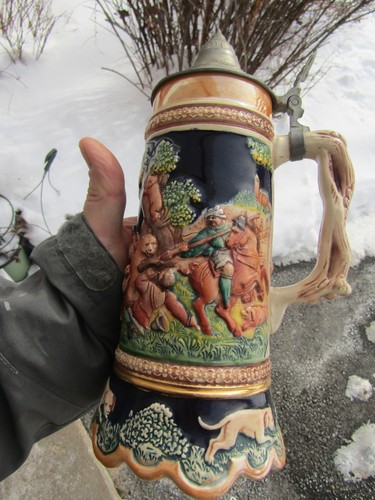 German Beer Stein King Hunting Scene 1/2L with pewter lid OLD Germany nice