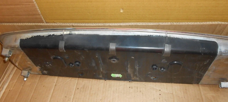 Rover 45 400 Saloon 1995-03  Chrome number plate surround DRC100780 - image 3 of 4