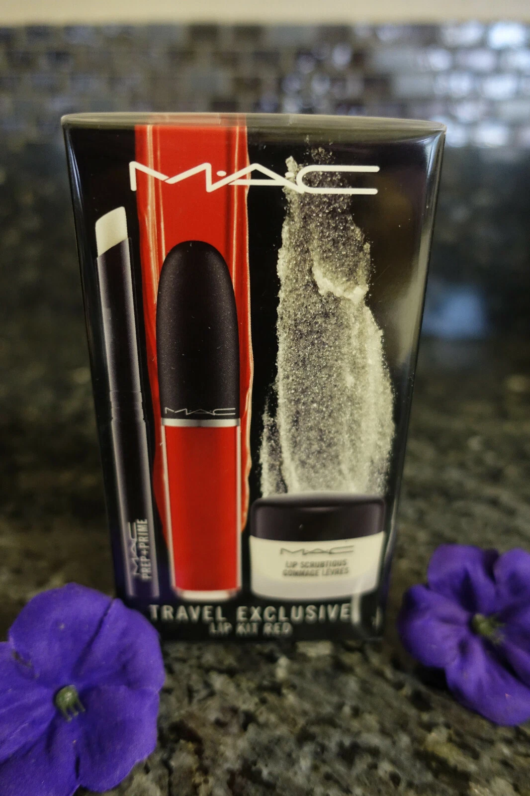 MAC lip kit red 3 piece new in box prime + scrub + lipcolor