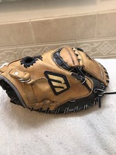 Mizuno GXC-100 Boy  s Flexible Game Ready 31  Baseball Catchers Mitt Right Throw