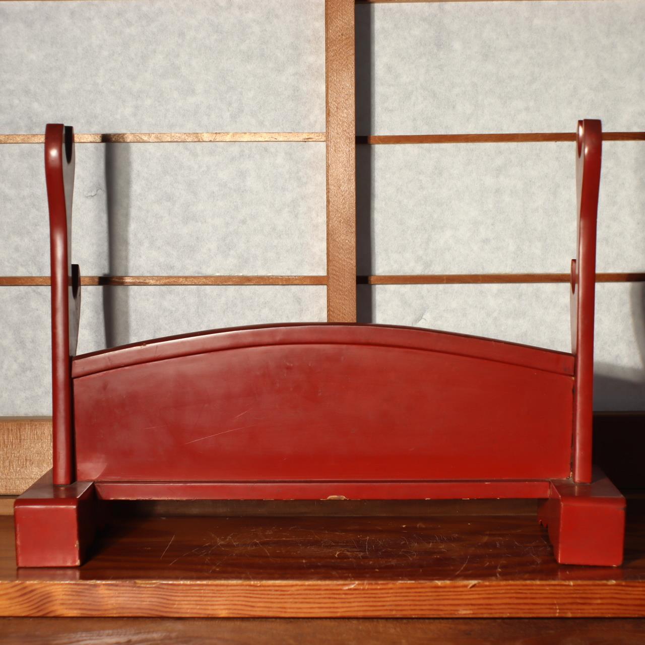 Japanese wooden Sword Rack Stand two swords red lacquer Family Crest