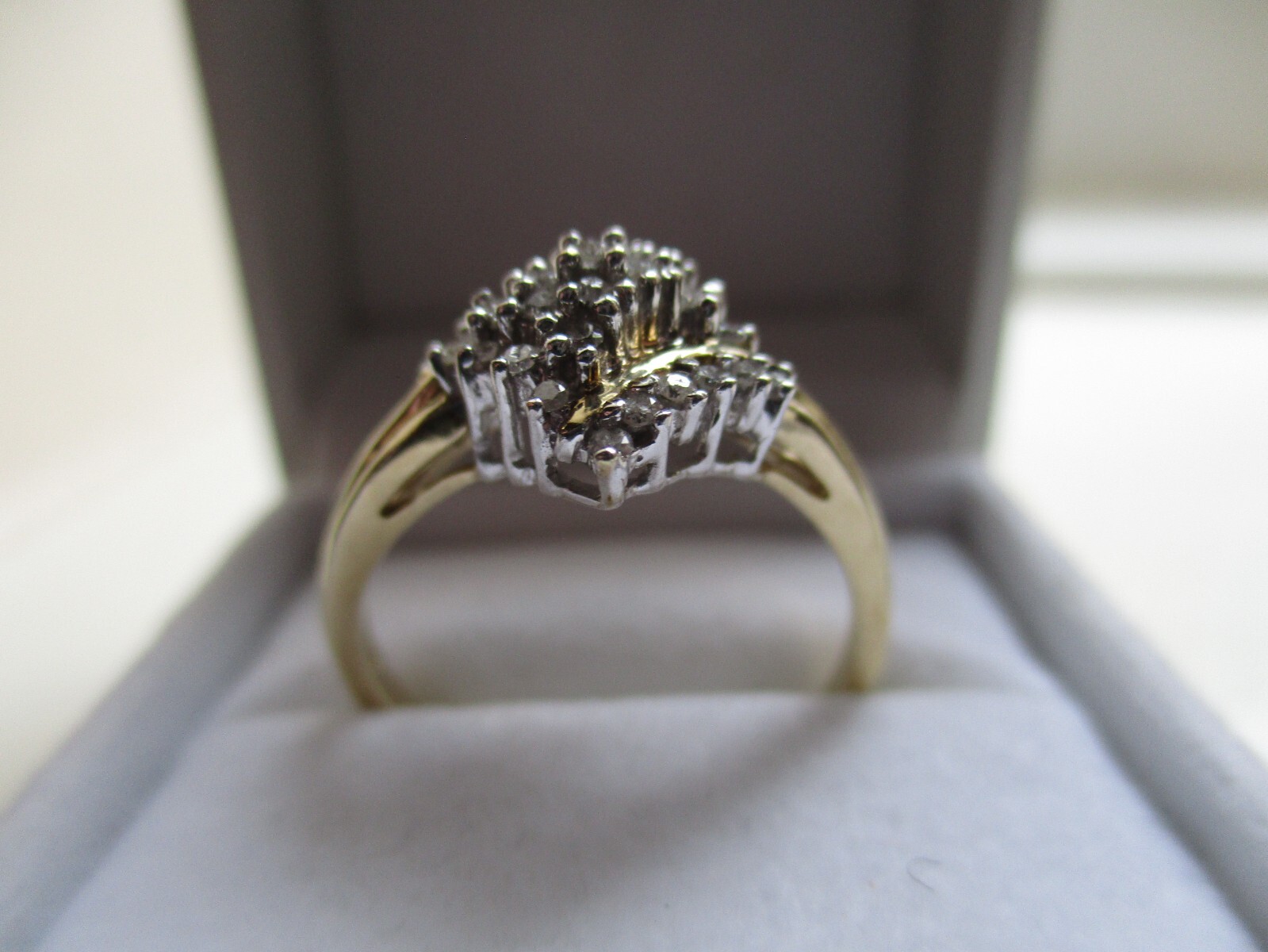 9CT GOLD DIAMOND RING eBay