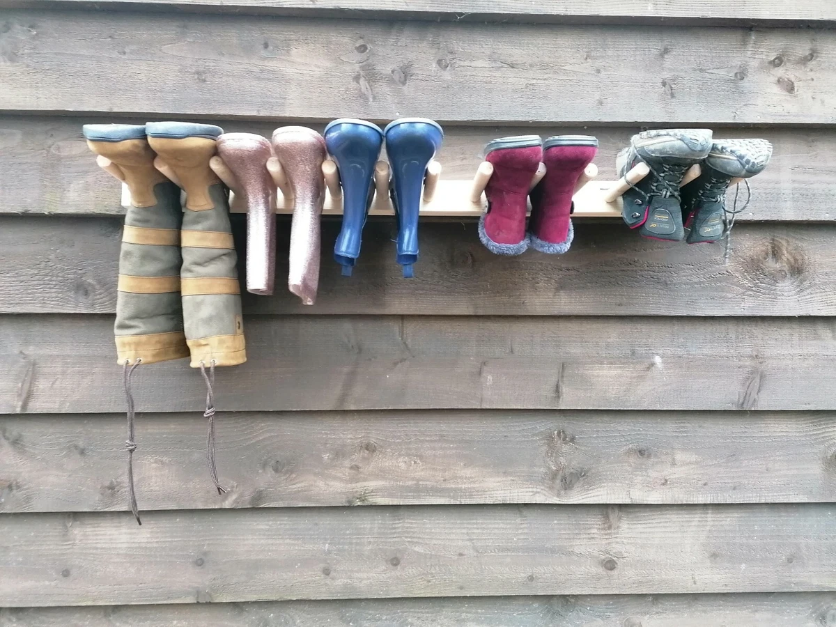 Wellie Boot Rack Made from North American Cedar – ONP-International