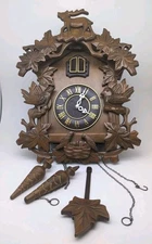 Vintage Large CUCKOO CLOCK Young Town Battery Operated POWERS ON READ