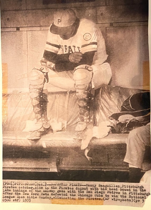 AP PHOTO OF PITTSBURGH PIRATE MANNY SANGUILLEN AFTER 1973 LATE SEASON LOSS