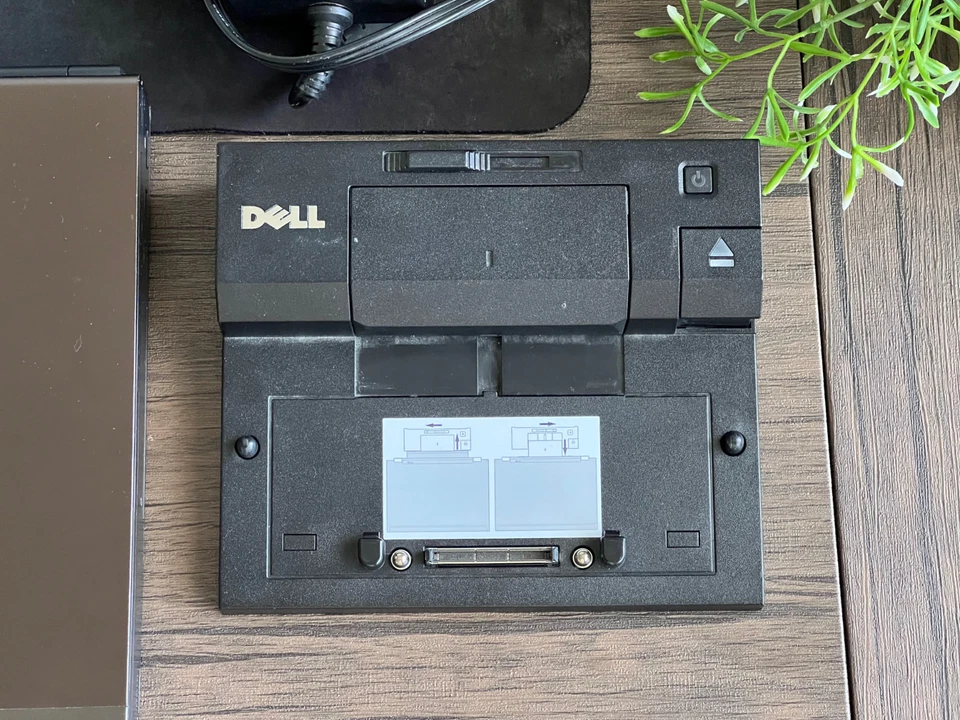 Laptop Dell Precision M4700 (accesorios incluidos - ver descripción) - seminueva Foto 3 de 4