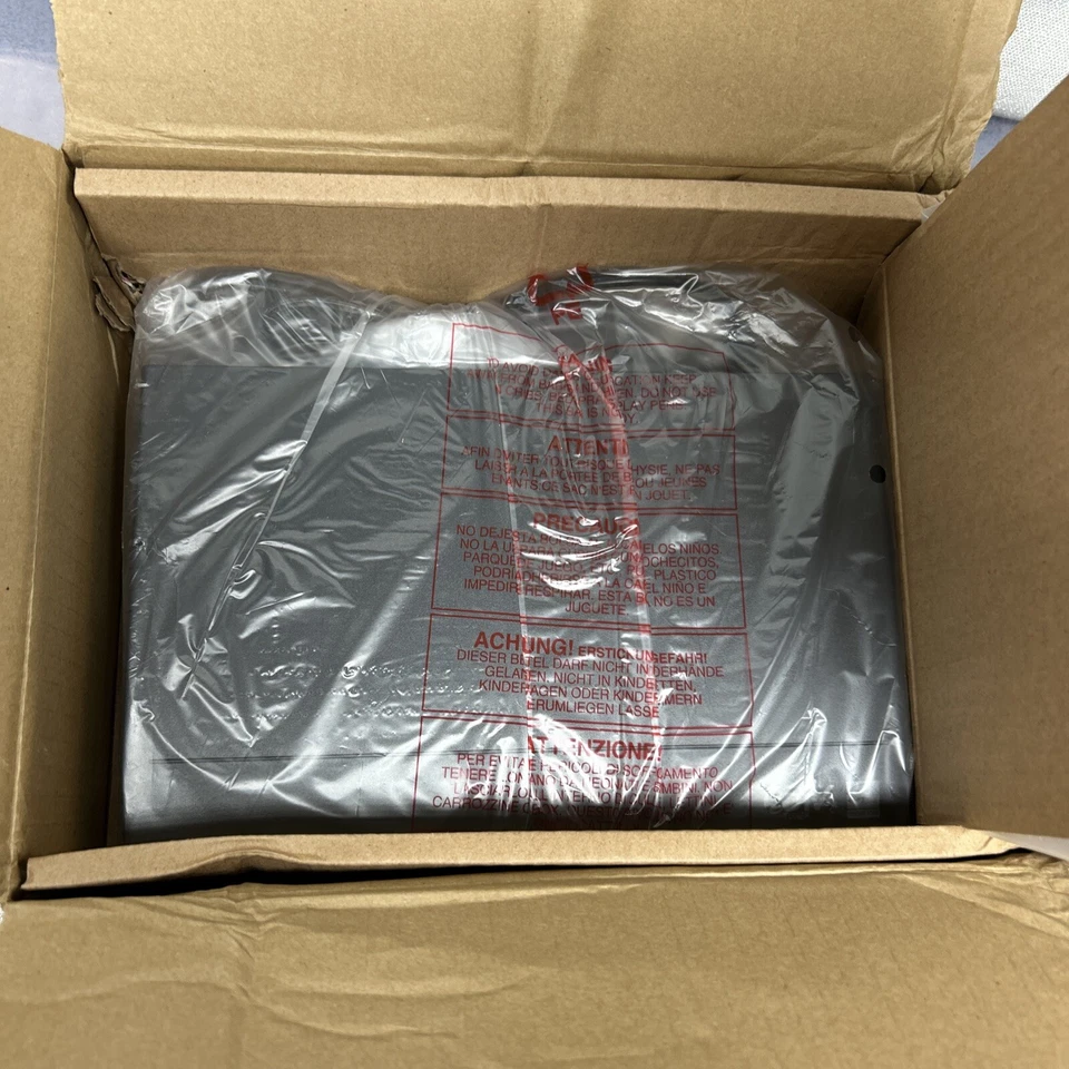 Magnavox DTV Digital To Analog TV Converter TB100MW9 New In Box With Remote NIB - Image 3 of 3