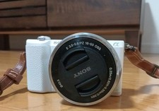 Sony Alpha 5100 White Mirrorless Camera with Power Zoom Lens Kit