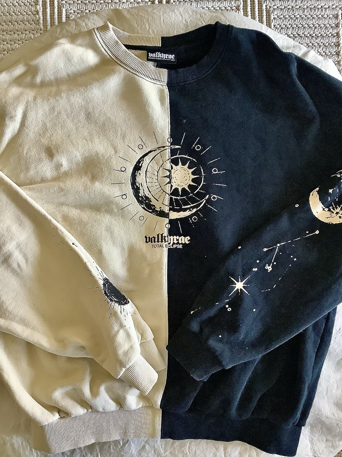 Valkyrae Eclipse Sweatshirt Medium - image 2