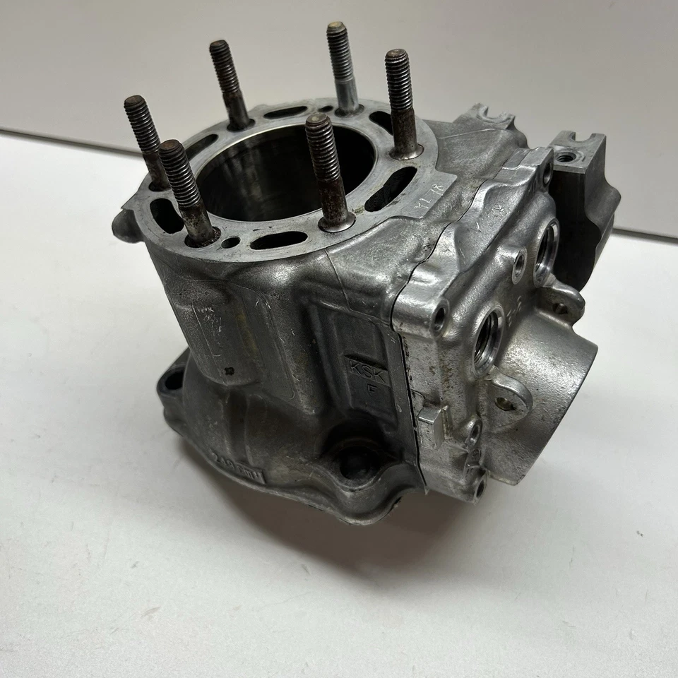 02 - 04 HONDA CR250R CR 250 R TOP END ENGINE CYLINDER BARREL BORE OEM - Image 4 of 4