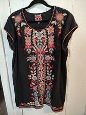 Johnny Was So so pretty Linen Size Large Black Embroidered Floral Dress