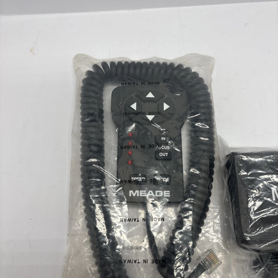 Meade Autostar 35-4702-00 Computer Telescope Controller Remote & Battery Pack - Image 2 of 4