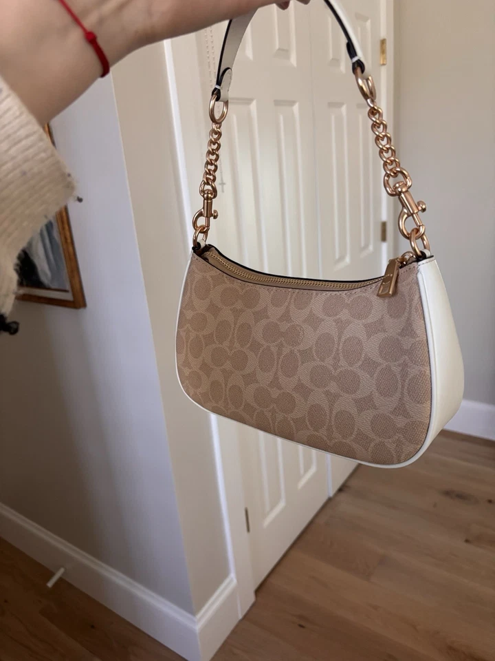 Bolso de hombro Coach Signature de lona - dorado, beige y blanco (nuevo) Foto 3 de 4