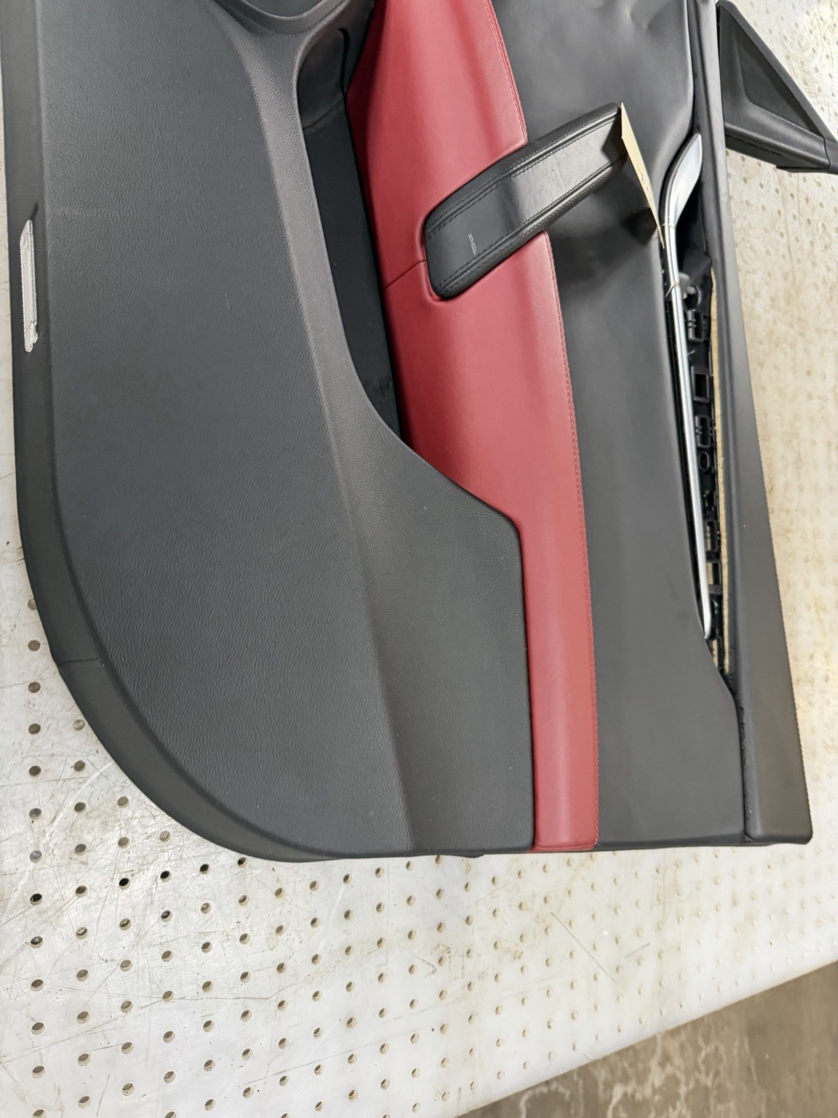 14-22 Maserati Ghibli M157 Front Right Pass Side Interior Door Cover Panel Oem