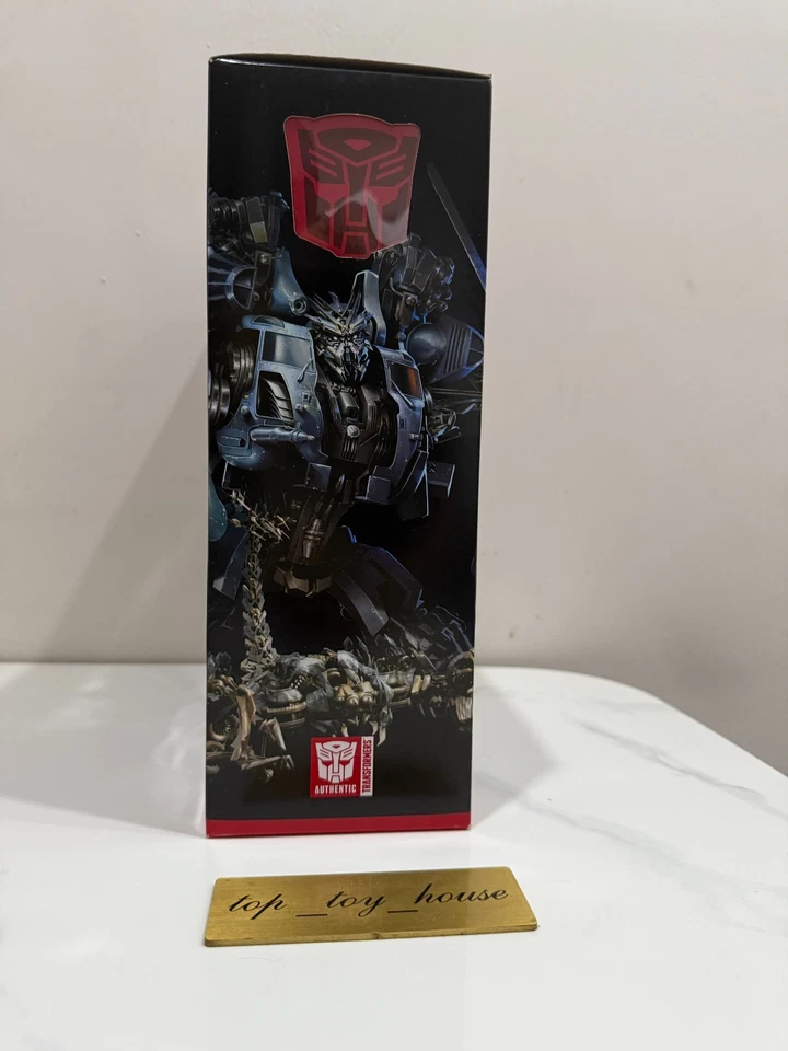 Official Hasbro Transformers Blackout Studio Series SS08 Deluxe Action Figure - Image 4 of 4