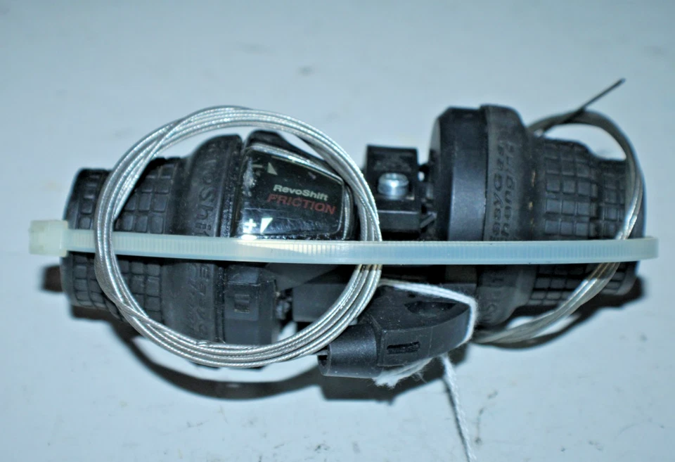 Shimano Revoshift Grip Shift Shifter Set Black 22.2mm 3x7 SL-RS35 Fast Shipper:) - Image 2 of 4