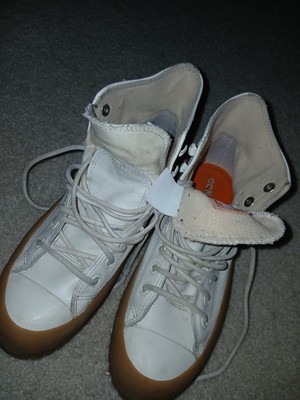 Converse Leather All-Star High Top Sneakers Unisex, Size 6.5 men/8.5 Women