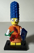 Lego The Simpsons Date Night Marge Minifigure with stand and accessories sim029