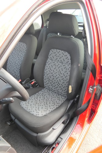 Skoda Fabia 6Y Sitz vorne links Fahrersitz Sitze vorn