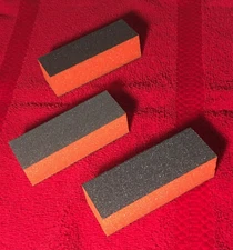 AURORA MODEL MOTORING - HO CAR TRACK RAIL CLEANING BLOCKS - THREE BLOCK PACK