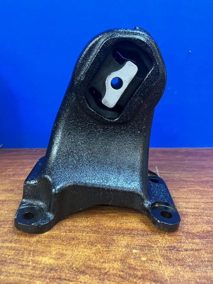 Pronto EM-4213 Engine Motor Mount for 2012-17 Jeep Wrangler Foto 2 de 4