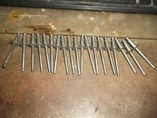 LOT OF 19 UNBRANDED CHECCPQ64 STAINLESS RIVETS 3/16" 1/4" GRIP BIN128 