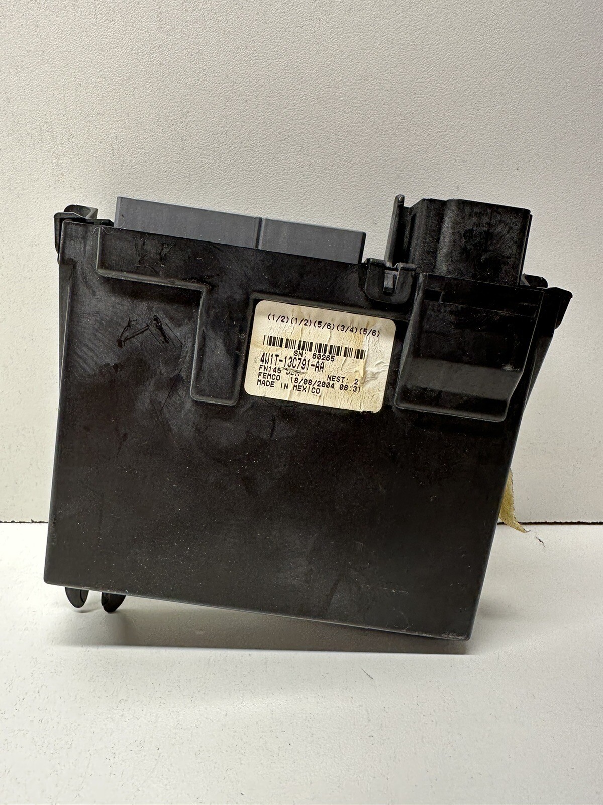 0305 Lincoln Town Car Driver Door Keyless Entry Control Module 4W1T