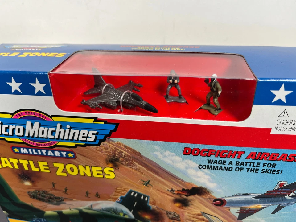 Juego de figuras Micro Machines zonas de batalla militares DOGFIGHT AIRBASE 65583 Foto 2 de 4