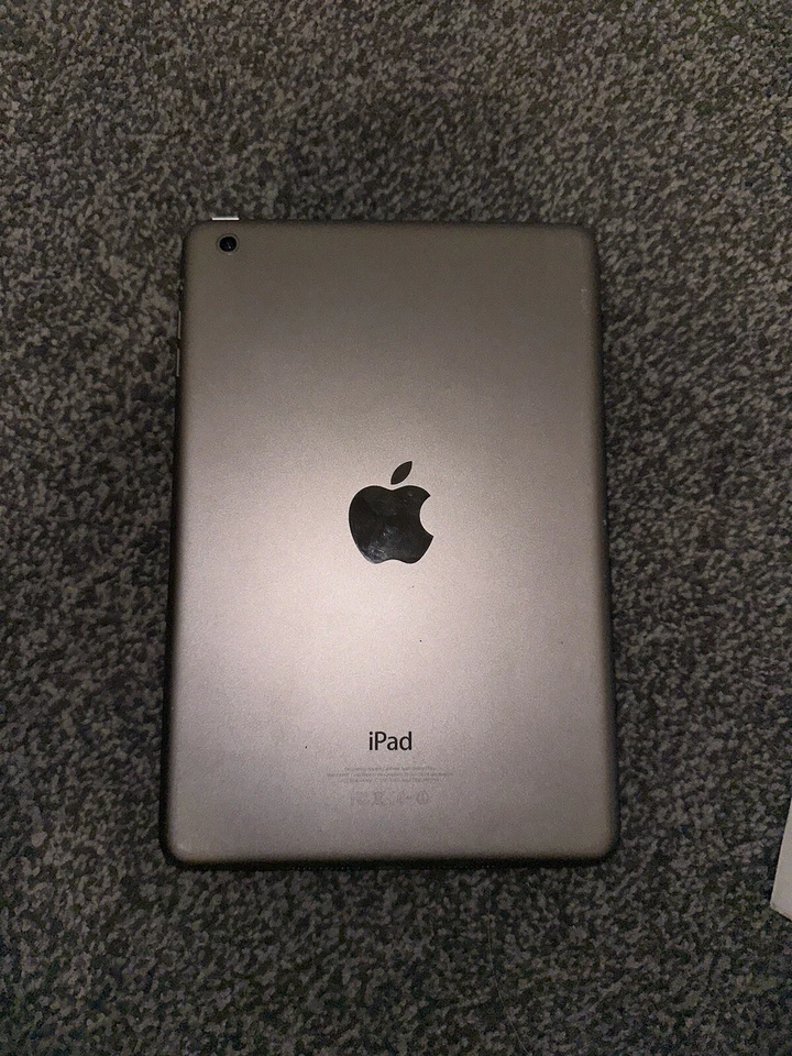 Apple Ipad Mini 1 Retina 16GB Unlocked WIFI - Space Grey - Image 4 of 4