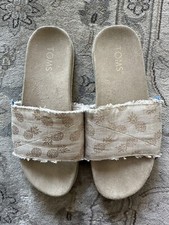 TOMS Women  s Fabric Slides Size 7