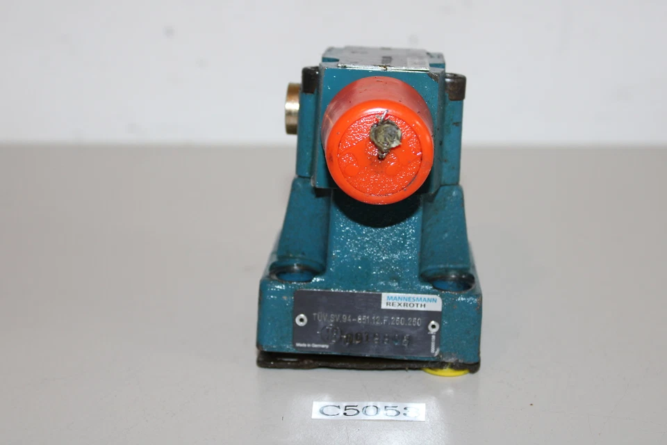 Mannesmann Rexroth DB 10-2-527/250B 00546362 (C5053-R4) - Bild 3 von 4