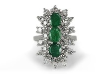 Ring Smaragd / Brillanten insg ca 0,70ct G/vs 750 Weißgold [BRORS 17845]