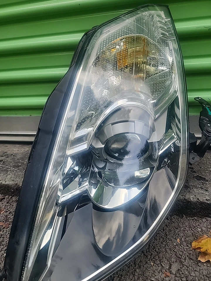 NICE 2006 2007 2008 2009 Nissan 350Z Driver Left Headlight XENON OEM 26060-CF40B - Image 3 of 4