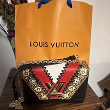 Louis Vuitton Small Shoulder Bag Chain Strap ...