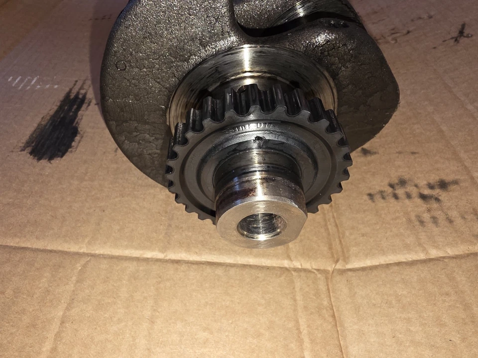 Audi A6 C7 2.0 TDi DDD 2018. Virabrequim 03N105212D  - Imagem 4 de 4