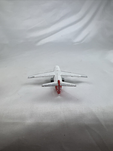 Gemini Jets 1:400 Qantaslink BAE-146/ri-85 (GJQFA787) Qantas Model Plane - Picture 8 of 11