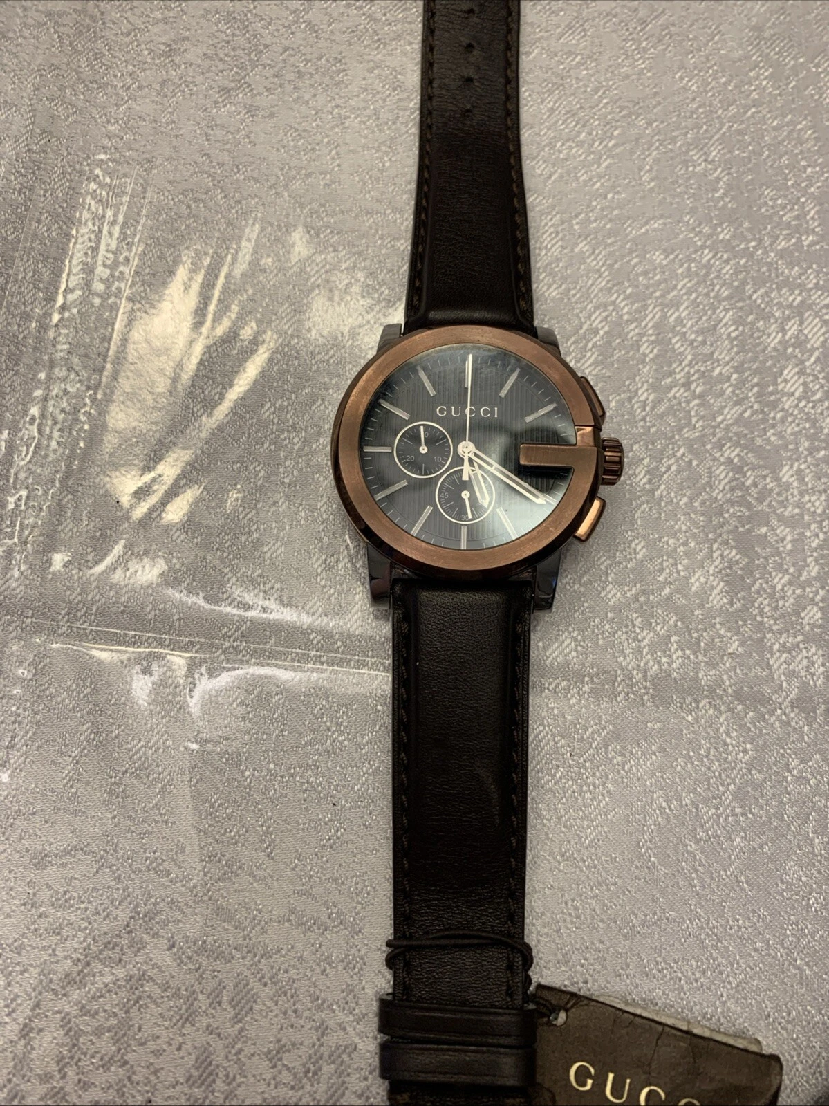 Gucci G Chrono XL YA101202 montre bracelet pour hommes (légèrement utilisée)