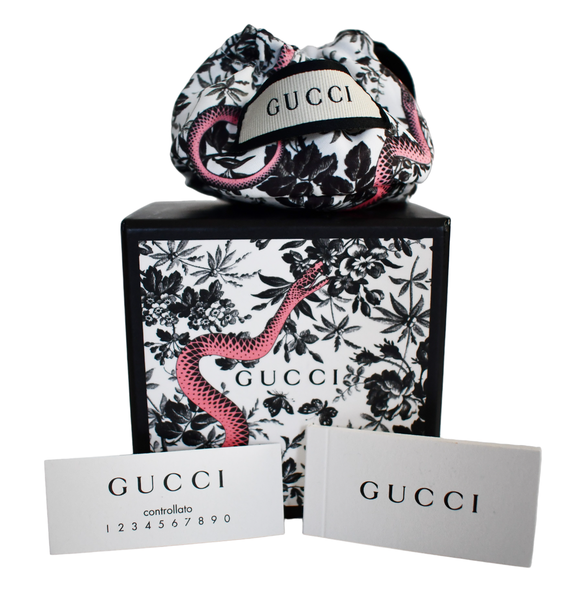 🆕️ GUCCI Black PATENT LEATHER Bracelet with CRYSTAL SQUARE