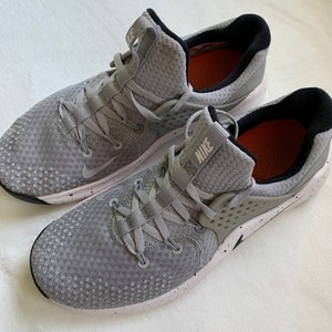 nike men's free tr v8 training shoes