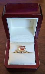  14k INDIA Stamped: Rusty Pink Gemstone W/2 Tested Diamonds; Sz 7 Ring 4.03grams
